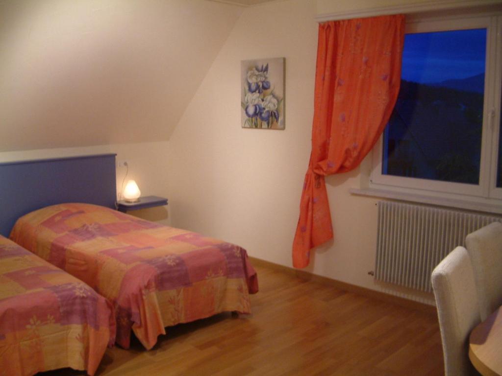 La Maison Bleue Bed and Breakfast Dieffenbach-au-Val Δωμάτιο φωτογραφία