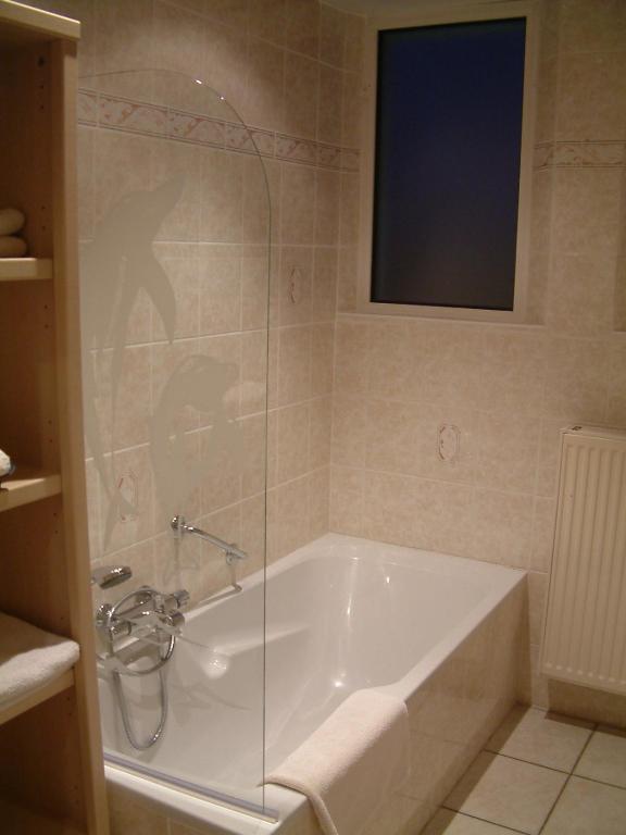 La Maison Bleue Bed and Breakfast Dieffenbach-au-Val Δωμάτιο φωτογραφία